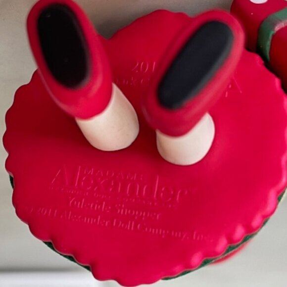 HALLMARK Madame Alexander Yuletide Shopper 2011 Ornament #16 IOB - Picture 8 of 14